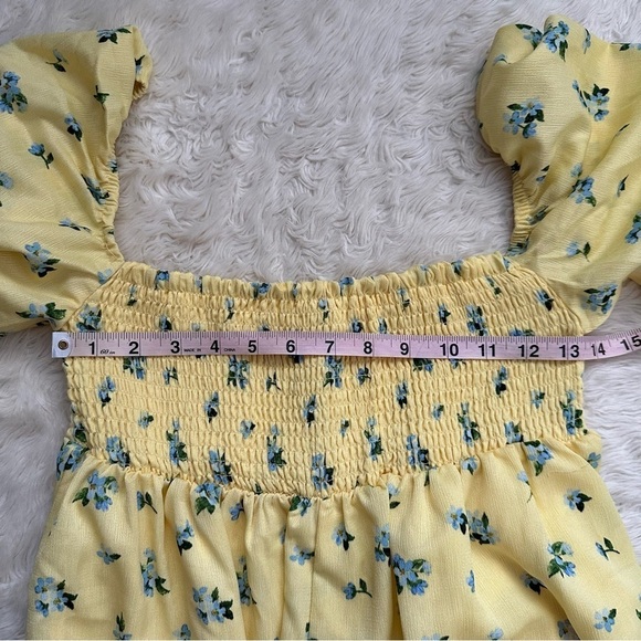 WeWoreWhat Dress Smocked Maxi Off Shoulder Watercolor Ditsy Yellow S NWT New - Picture 10 of 12